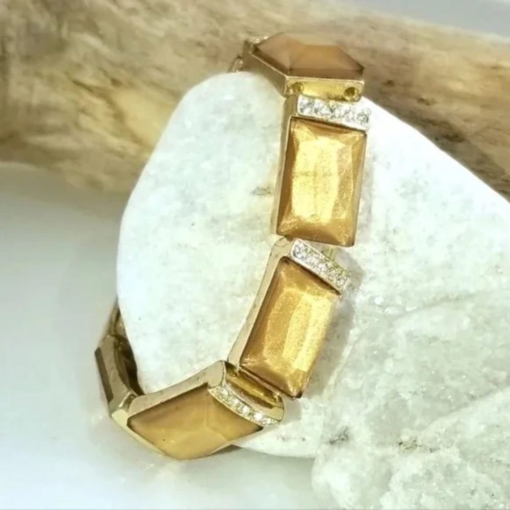 { ❤️ $5} Coppery Gold Shimmer Stretch Bracelet